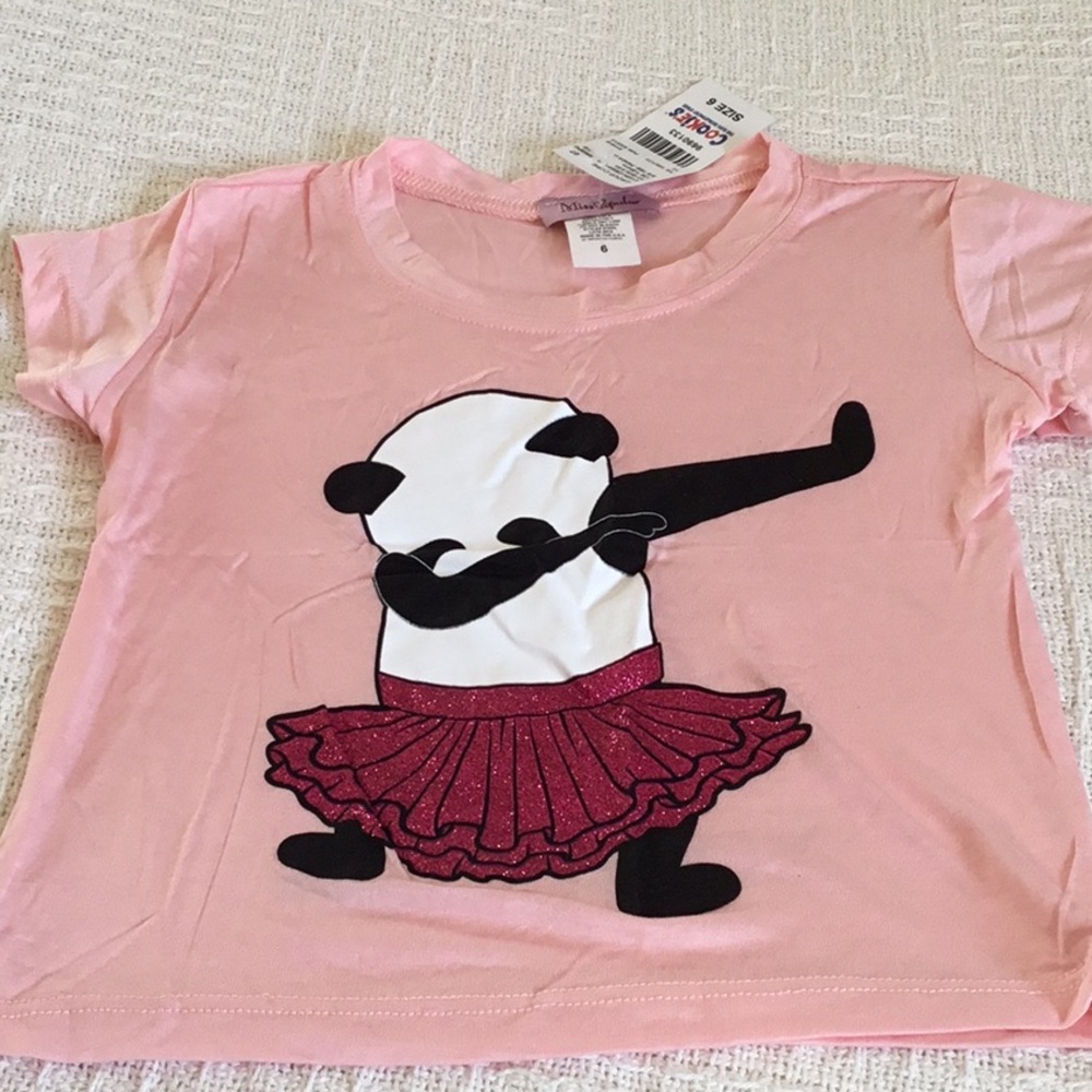 NWT Girls size 6 super cute T-shirt. Dabbing panda